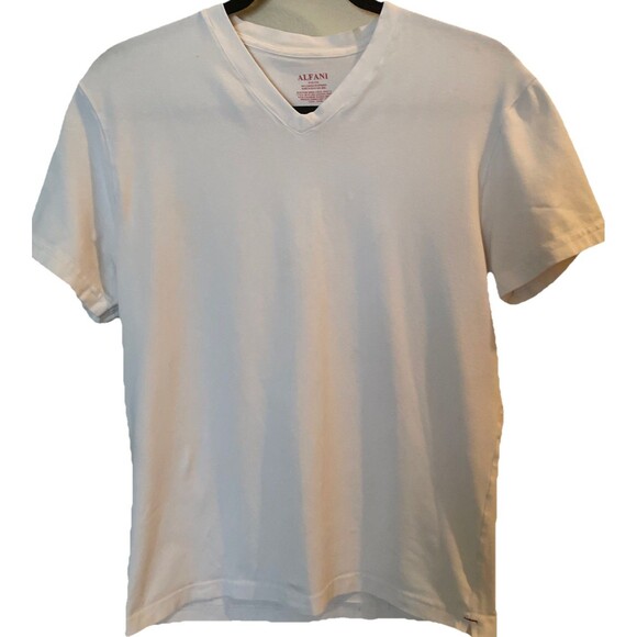 Alfani Women's Size Medium Classic Fit V-Neck T-Shirt in White NWT - Picture 1 of 4